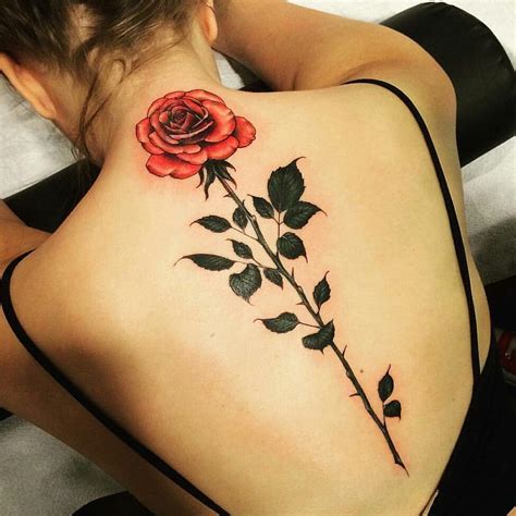 tatuagens costas femininas|50 fotos de tatuagem feminina nas costas para você se inspirar